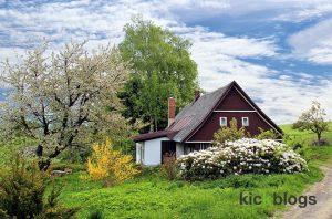 Aged domain in home and garden